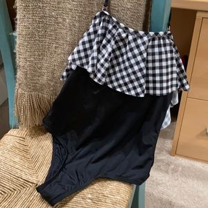 NWT one piece ladies swim suit